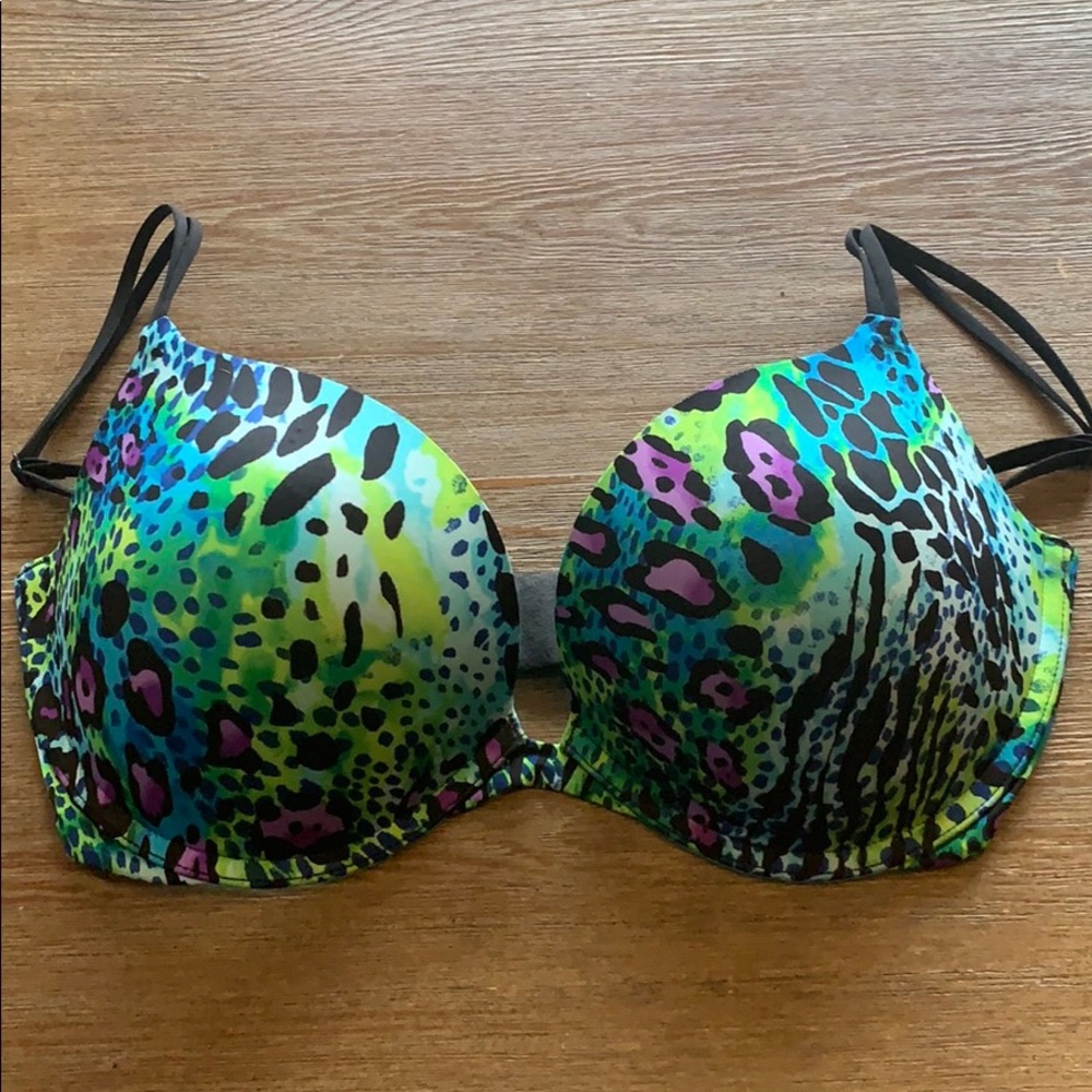 Victoria’s Secret Very Sexy Push up bra 34DD